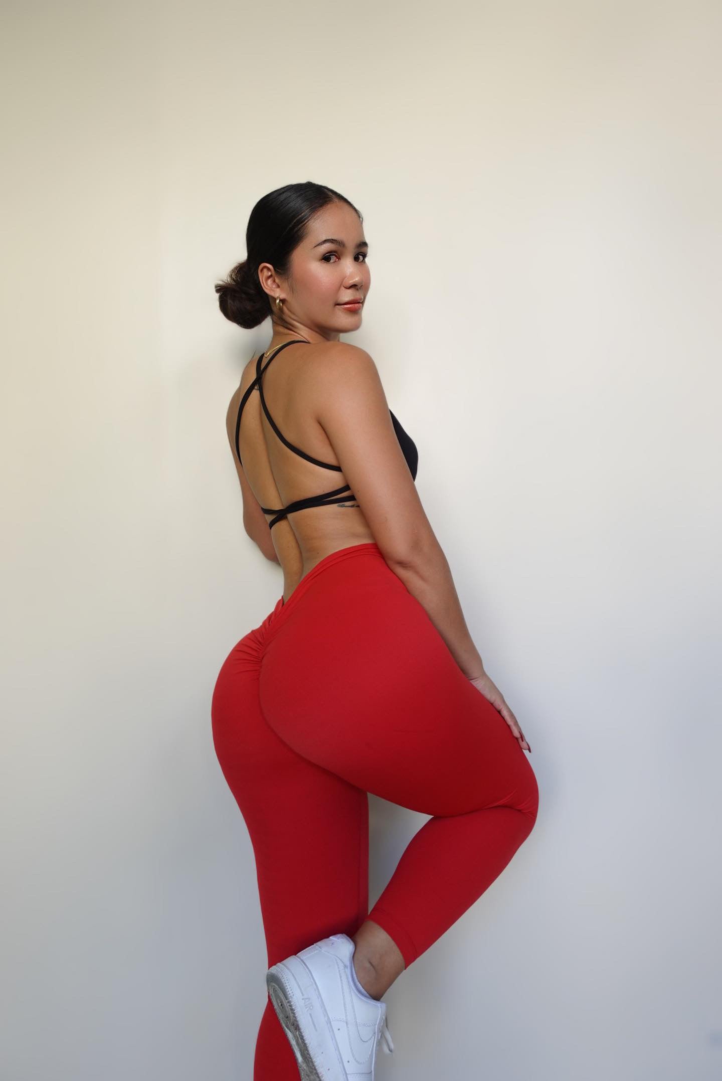 V Back Leggings