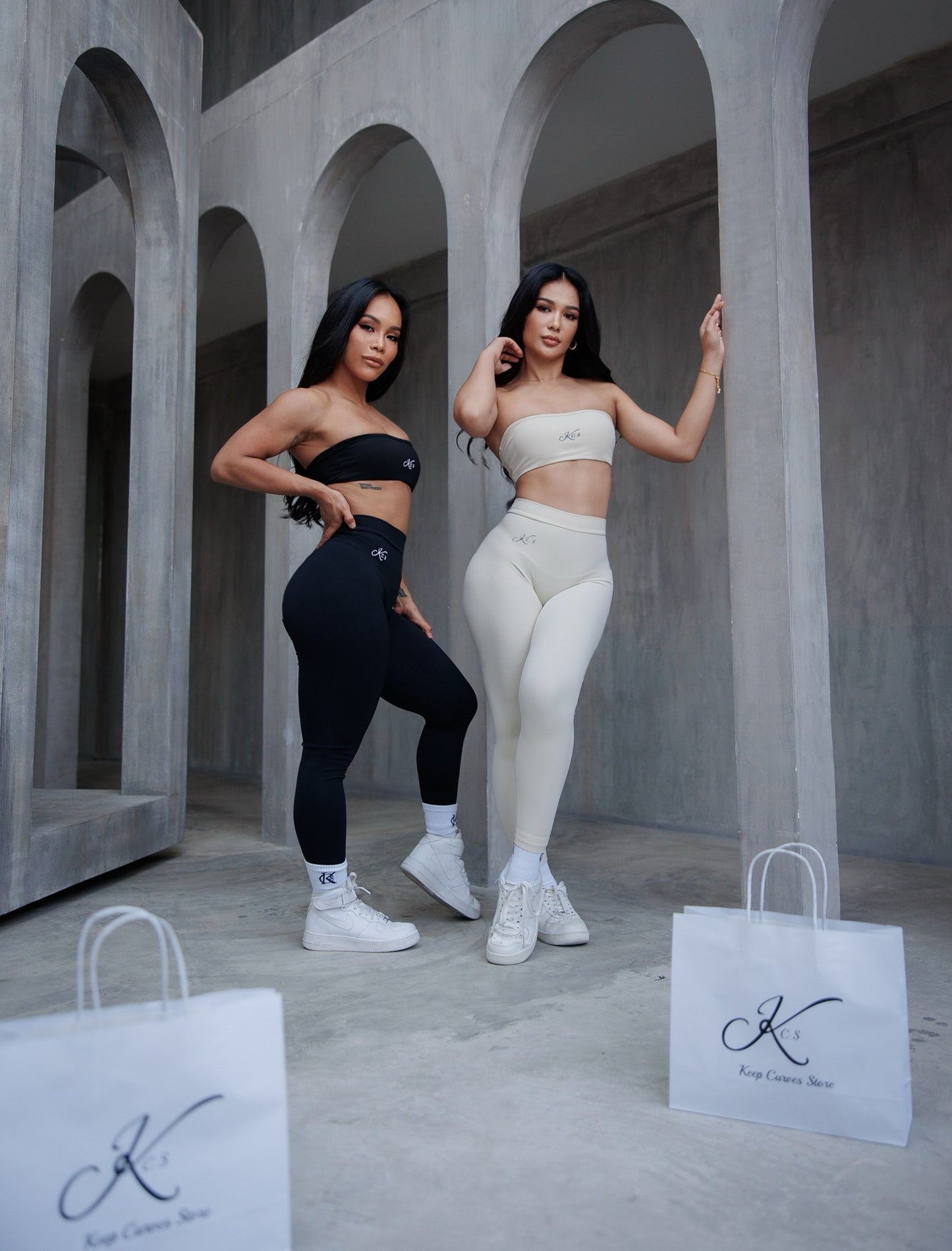 V Back Leggings
